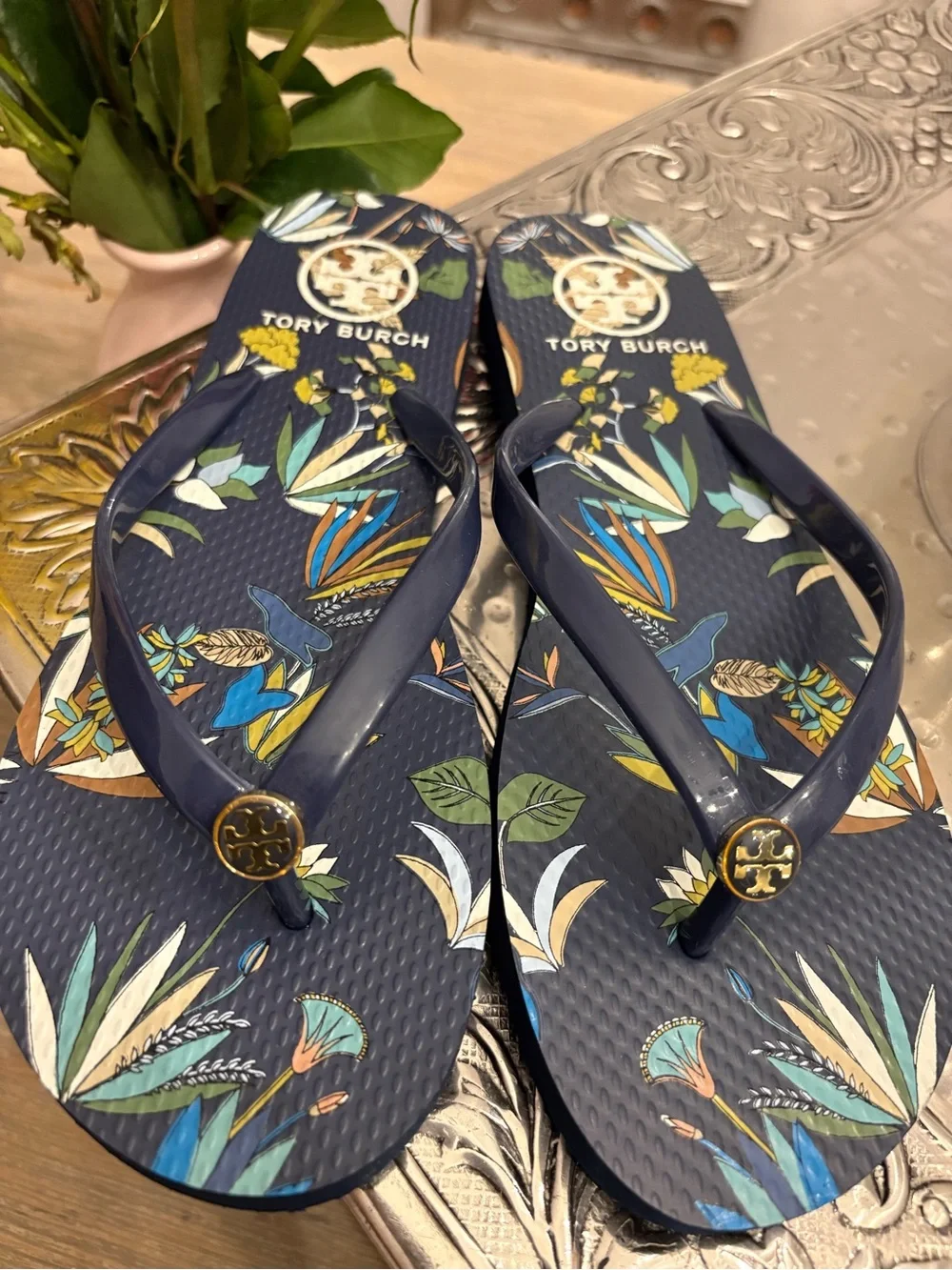 New Tory Burch Navy Floral Flip Flops with Gold Logo $100